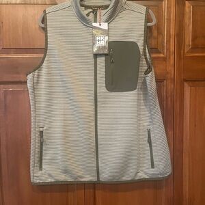 NWT women’s vest. Alaskan Hardgear by Duluth Trading Co. XL.